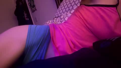 Snapshot of casidy1 chatting on February 27, 6:13 am casidy1 online show from February 27, 6:13 am