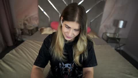 Lena online show from February 5, 10:51 am