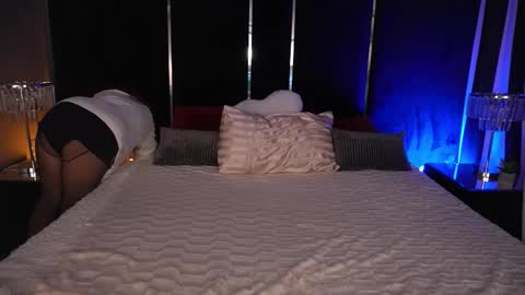 Lena online show from December 17, 7:26 am