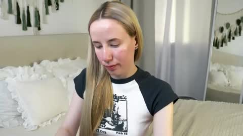 Cassie online show from March 20, 9:31 pm