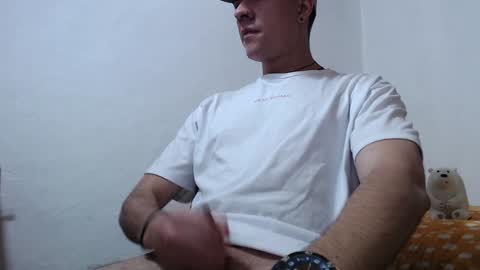 Snapshot of casteryx chatting on February 7, 4:27 am Juan online show from February 7, 4:27 am