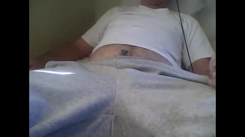 castlecrester online show from December 3, 4:00 pm