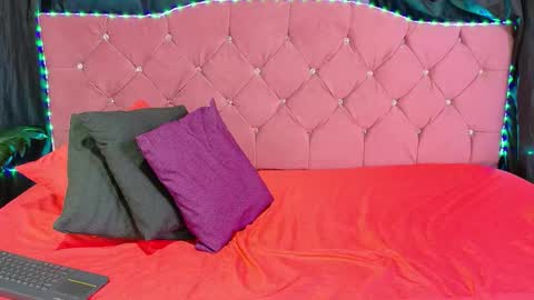 Cata Prins  online show from February 19, 12:59 pm