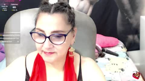 Snapshot of cataleya_mom_ chatting on March 5, 8:10 am cataleya  online show from March 5, 8:10 am