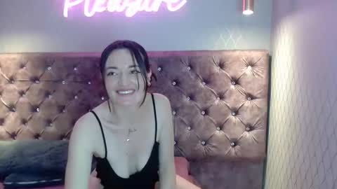 cataleyadamourx online show from December 17, 11:28 am