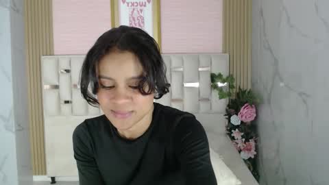 Catalina  online show from March 21, 3:45 am