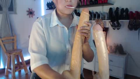 Catalina bruce2 online show from January 18, 4:37 am