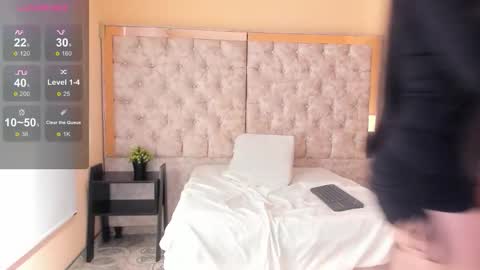 catalina_hill9 online show from December 18, 7:09 pm