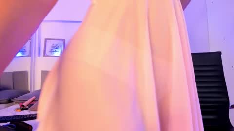 Snapshot of catalinamuss_ chatting on February 28, 5:48 pm Catalina online show from February 28, 5:48 pm