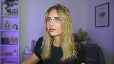 catecrago  online show from February 25, 5:19 pm