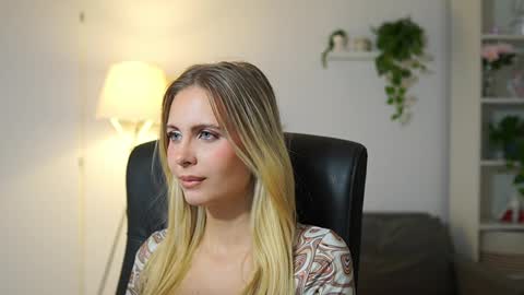 catecrago  online show from October 2, 8:02 am