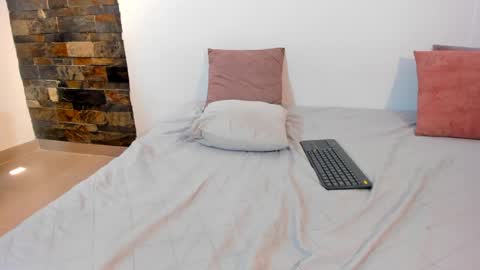 cattleya_smith_ online show from May 14, 4:16 pm