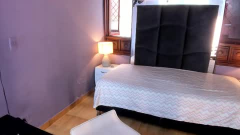 SARA  online show from March 27, 7:04 pm