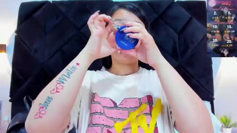 Snapshot of celeste_star0 chatting on October 22, 1:02 pm celeste star online show from October 22, 1:02 pm