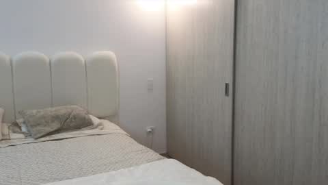 Celeste Tailor online show from January 16, 2:20 am