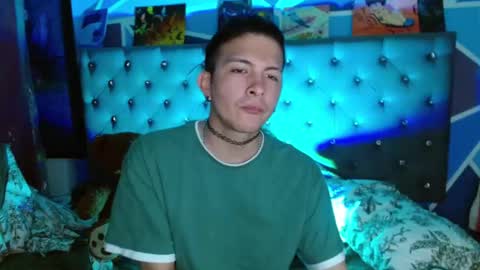 I am Valentinn online show from December 15, 8:05 pm