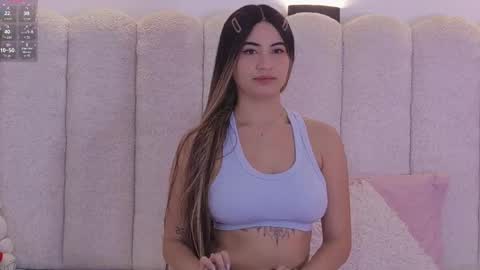 celestte_vanegas online show from May 11, 6:05 pm