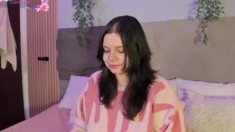 Hello guys my name is Sofi and Lizzie and  Vanessa online show from April 29, 5:34 am