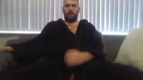 ch33ky85 online show from November 27, 1:19 pm