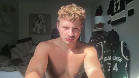 ChadTitan online show from September 8, 2:38 pm