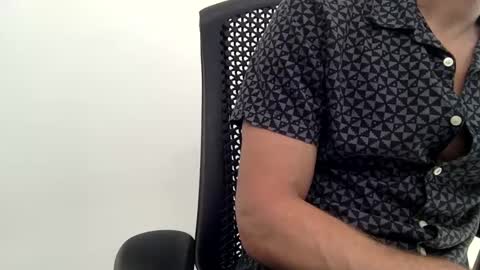 Snapshot of chagaschoo chatting on October 15, 6:53 pm Chags online show from October 15, 6:53 pm