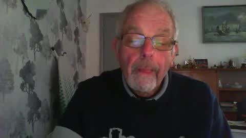 Champers online show from December 14, 10:10 am