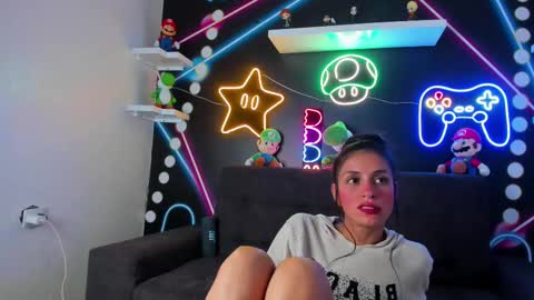 C H A N E L online show from March 7, 1:53 am