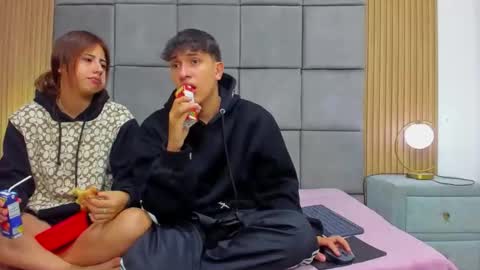 Chanellandmax online show from January 8, 1:28 pm