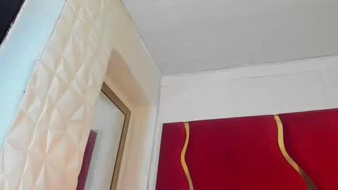 chaniesmith69x online show from November 30, 5:36 am