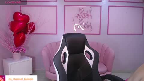 channel_blonde_a online show from February 27, 4:32 pm