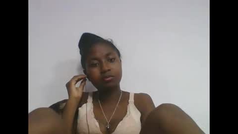 chantale483461 online show from April 12, 7:45 am