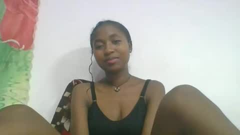 chantale483461 online show from March 29, 8:05 am