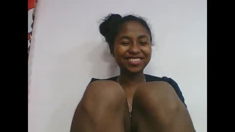 chantale483461 online show from May 16, 10:36 am