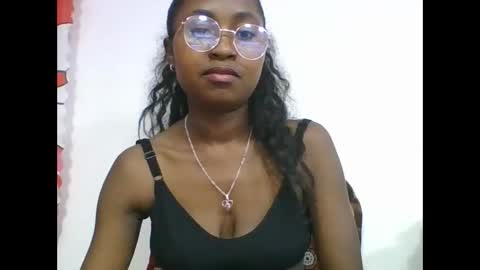 chantale483461 online show from May 4, 2:34 pm
