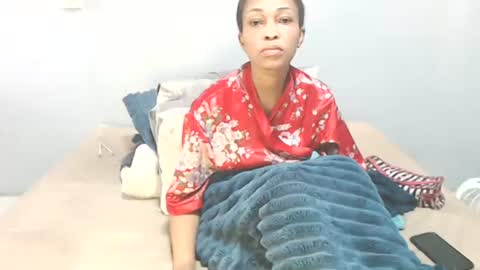 chantel87_ online show from November 26, 8:00 am