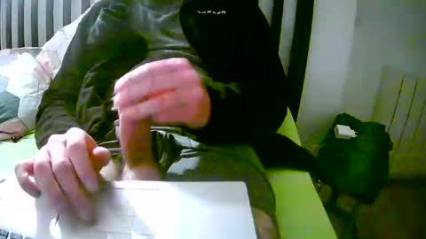 chapiii online show from December 16, 9:03 am