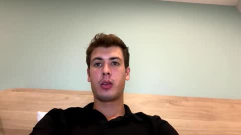 charismaticcharm online show from December 3, 10:38 am