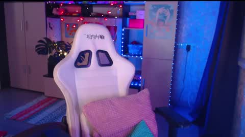 charlie online show from February 16, 7:38 pm