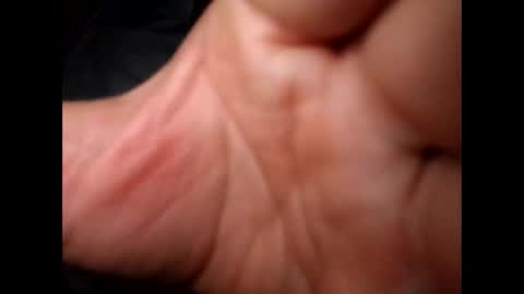 1 online show from December 13, 4:54 am