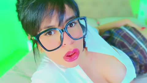 Charloott Evans online show from September 21, 6:39 am