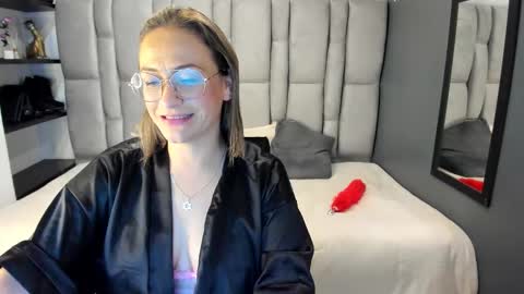 Charlot milf online show from February 20, 6:37 am