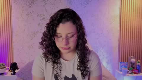 You honey online show from May 17, 12:25 pm