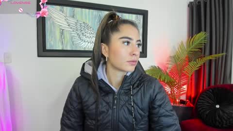 Snapshot of charlote_horny chatting on March 6, 3:02 pm Charlote online show from March 6, 3:02 pm