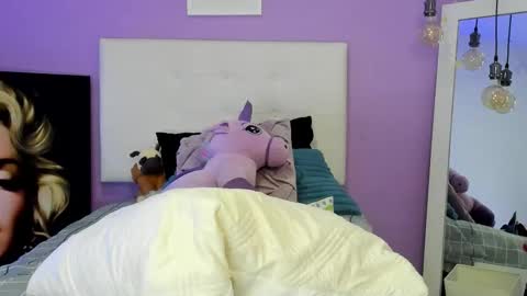 Char 3 online show from March 6, 10:31 pm