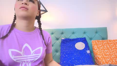 Charlotte and Zac online show from February 12, 7:13 pm