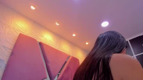 Charlotte Icee online show from March 3, 7:07 pm