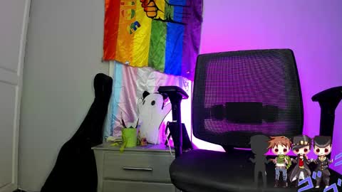 Charlie  online show from November 12, 7:21 am