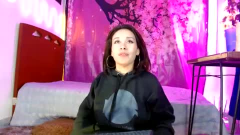 charlotte_morh_ online show from June 19, 9:15 am