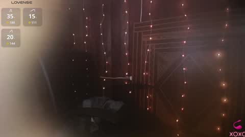 charlotte lepiaf online show from January 9, 2:22 am