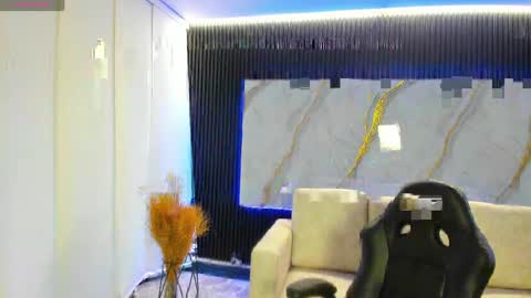 Charlotte  Everyday From 0700 to 1300 Col Time online show from April 17, 11:45 am